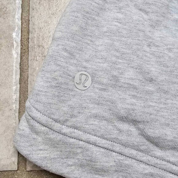 Hit Reset Mid-Rise Short 3" Gray Lululemon Size 8 - Picture 2 of 6
